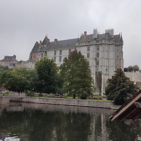 Halte Douillette Au Coeur De La Ville Chateaudun Bagian luar foto