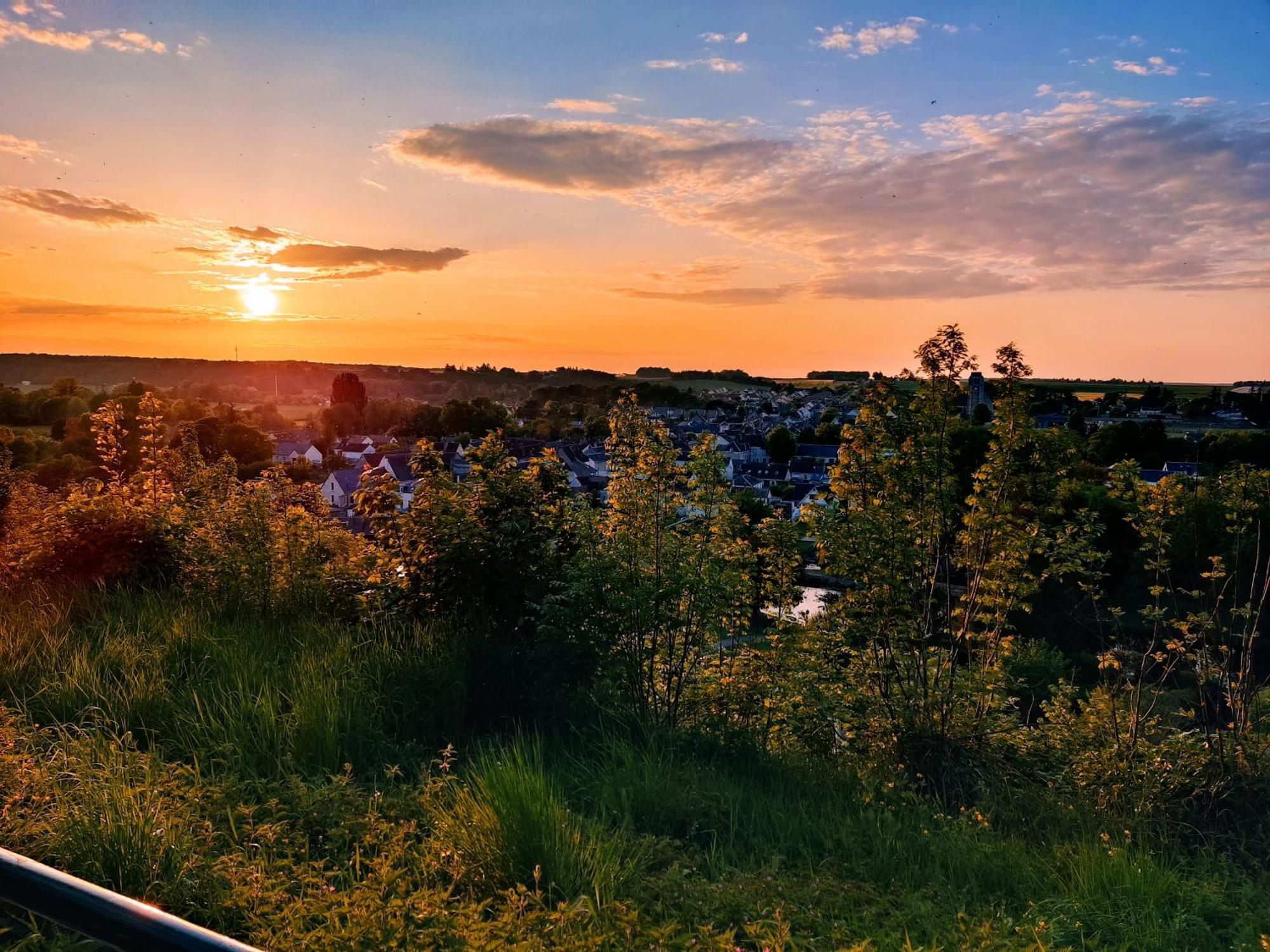 Halte Douillette Au Coeur De La Ville Chateaudun Bagian luar foto